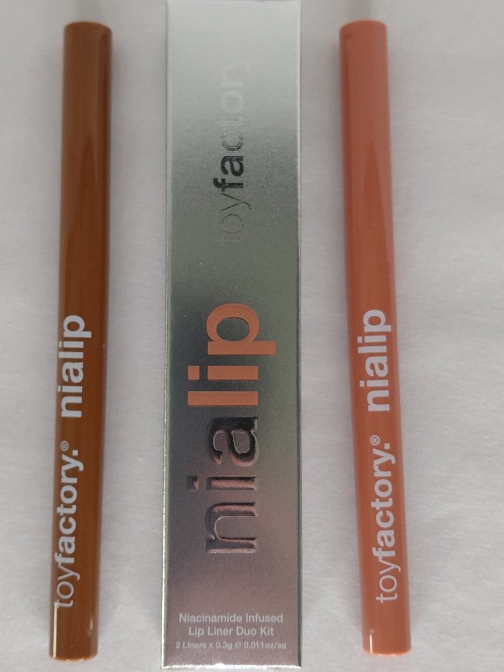 Toyfactory - Nialip Lip Liner in Nude Protocol + Deep Seek